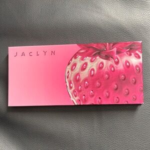 Jaclyn Pink Eyeshadow Palette